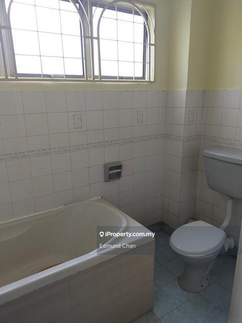 Rumah Berangkai 2 Tingkat untuk Dijual di BANDAR PUCHONG JAYA, Puchong oleh Edmund Chan - iProperty.com.my