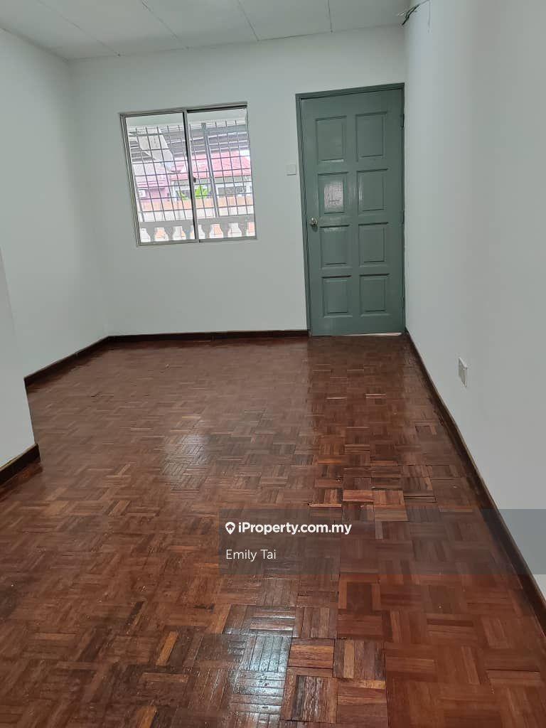 1.5-storey Terraced House for Sale in Bandar Baru Sri Petaling, Sri Petaling by Emily Tai - iProperty.com.my