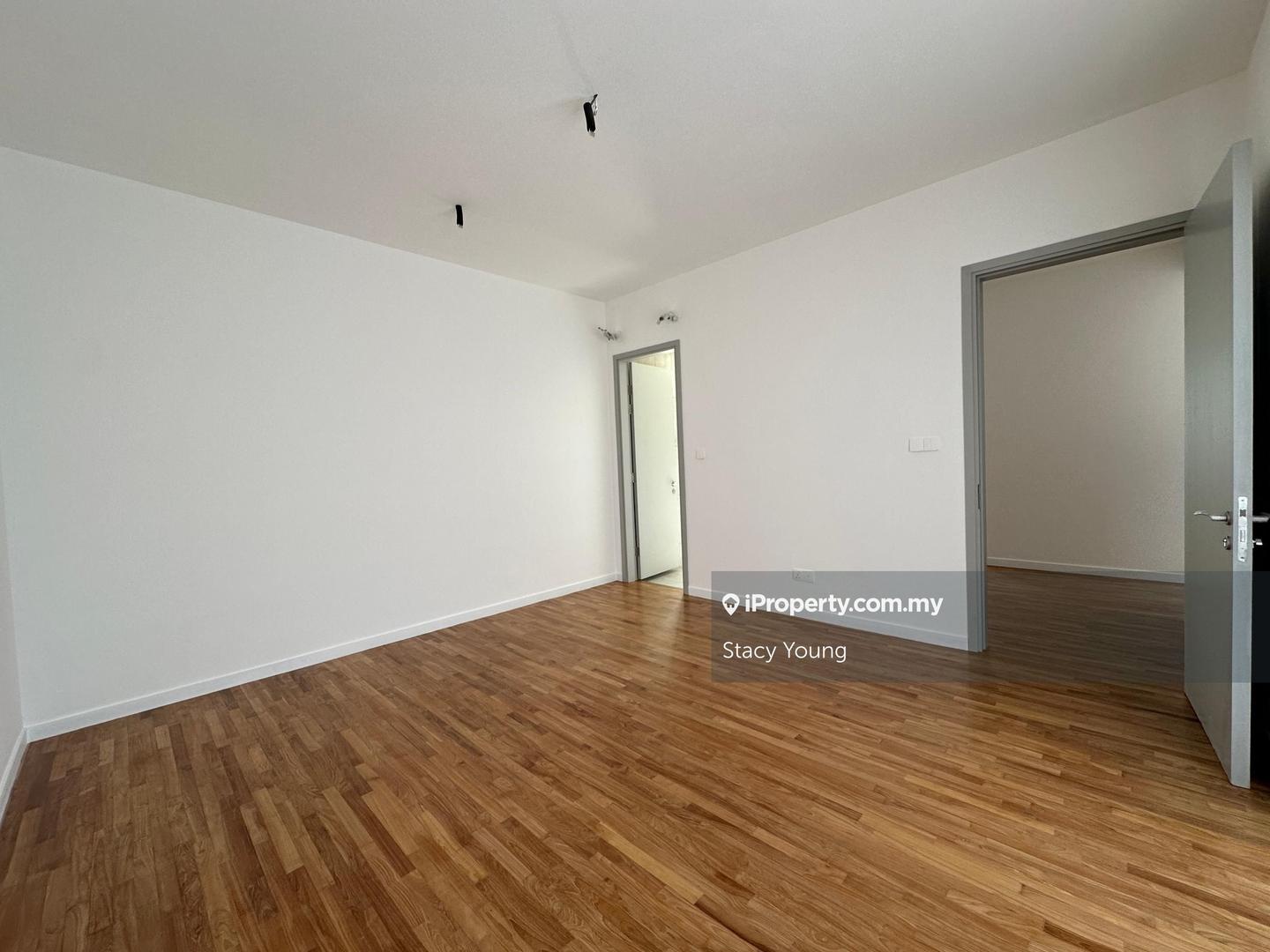 Banglo untuk Dijual di Sungai Long, Bandar Sungai Long oleh Stacy Young - iProperty.com.my