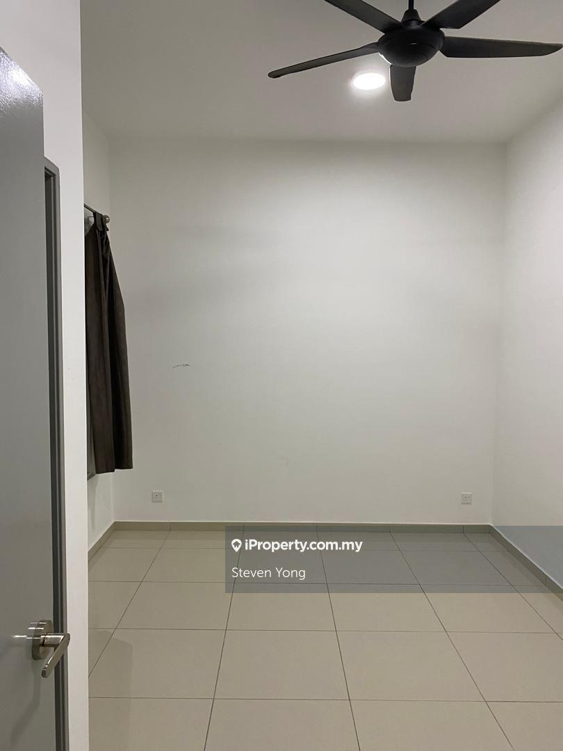 Condominium for Sale in Iris Residence by Steven Yong - iProperty.com.my