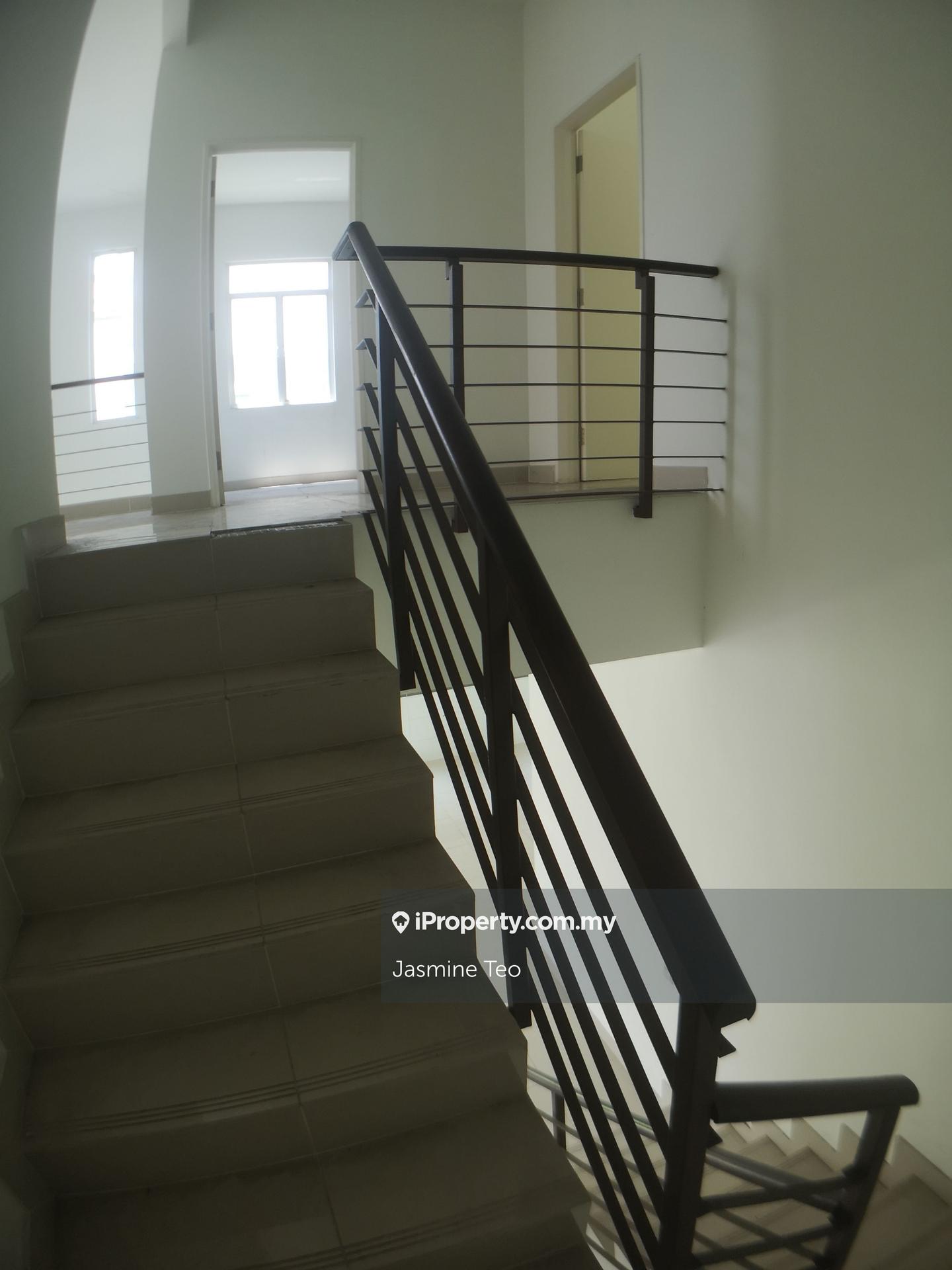 Semi-Detached House for Sale in Setia Damai, Setia Alam by Jasmine Teo - iProperty.com.my