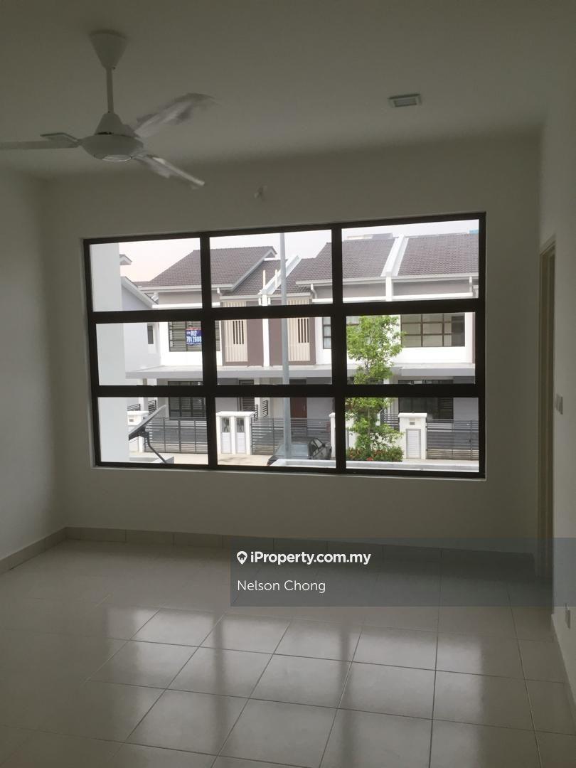 Rumah Berangkai 2 Tingkat untuk Dijual di Cradelton Eco Majestic, Semenyih 22x75 Ecohill, Semenyih oleh Nelson Chong - iProperty.com.my