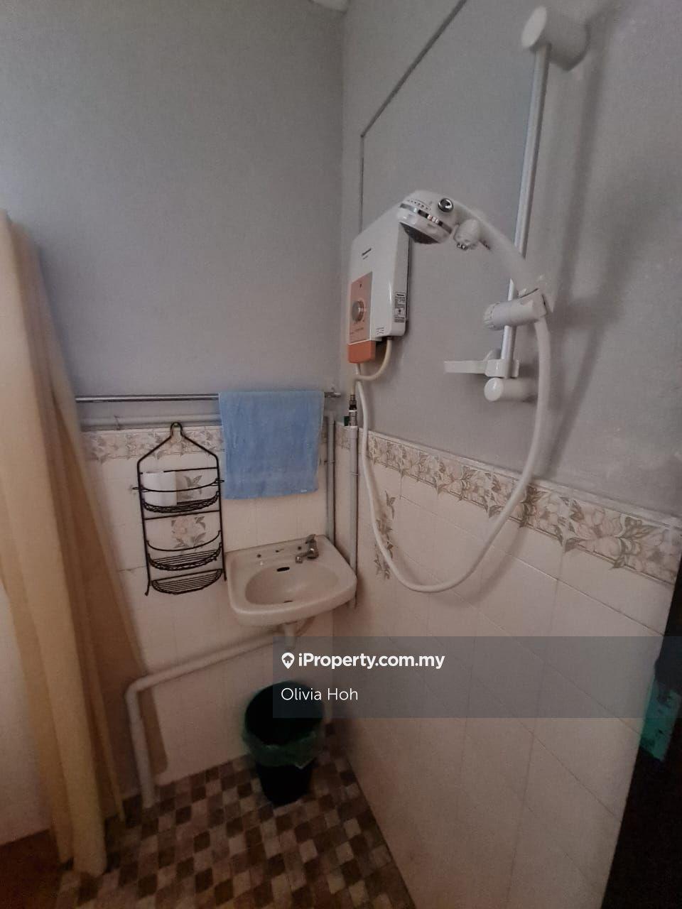 Rumah Berkembar untuk Dijual di SS4, Petaling Jaya oleh Olivia Hoh - iProperty.com.my