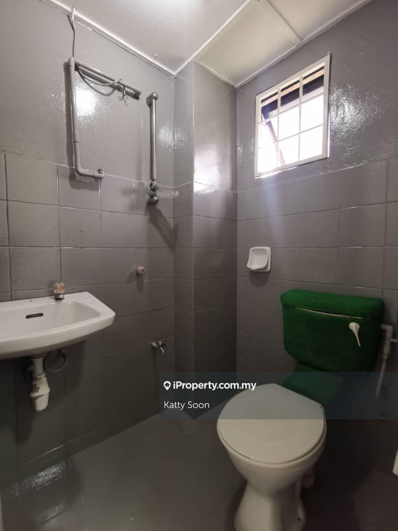 Pangsapuri untuk Dijual di Pangsapuri Kempas oleh Katty Soon - iProperty.com.my