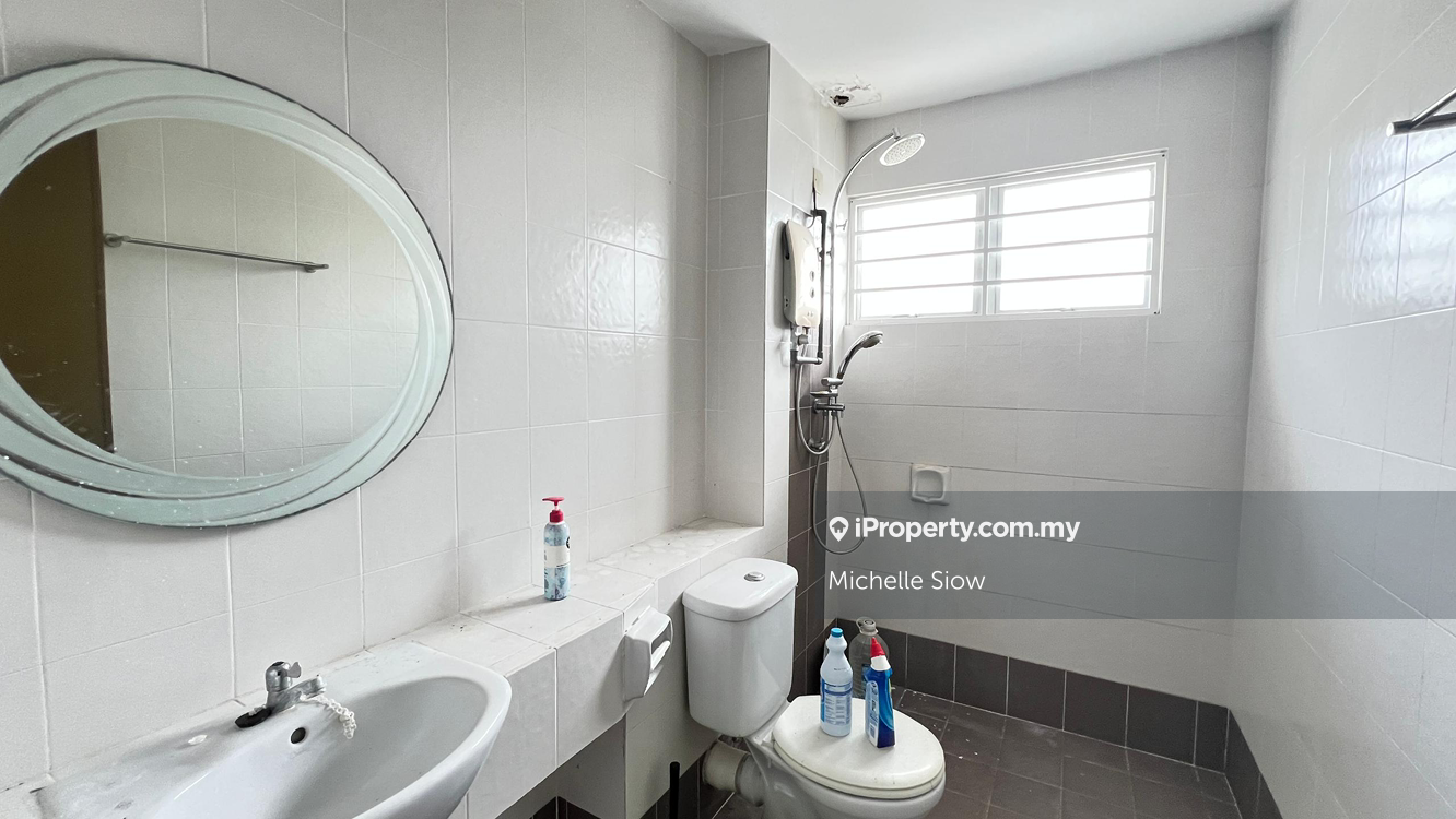 Rumah Berangkai 2 Tingkat untuk Dijual di Bandar Teknologi Kajang, Kajang oleh Michelle Siow - iProperty.com.my