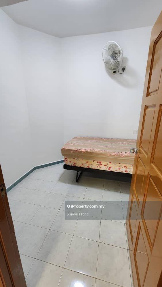 Kondominium untuk Dijual di Taman Desa Relau 2 oleh Shawn Hong - iProperty.com.my