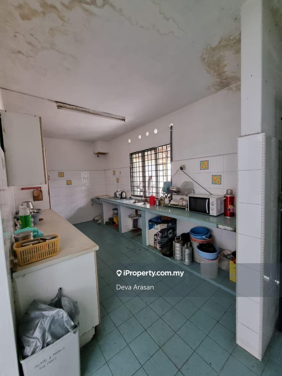 Rumah Berkembar untuk Dijual di Seksyen 6, Petaling Jaya oleh Deva Arasan - iProperty.com.my