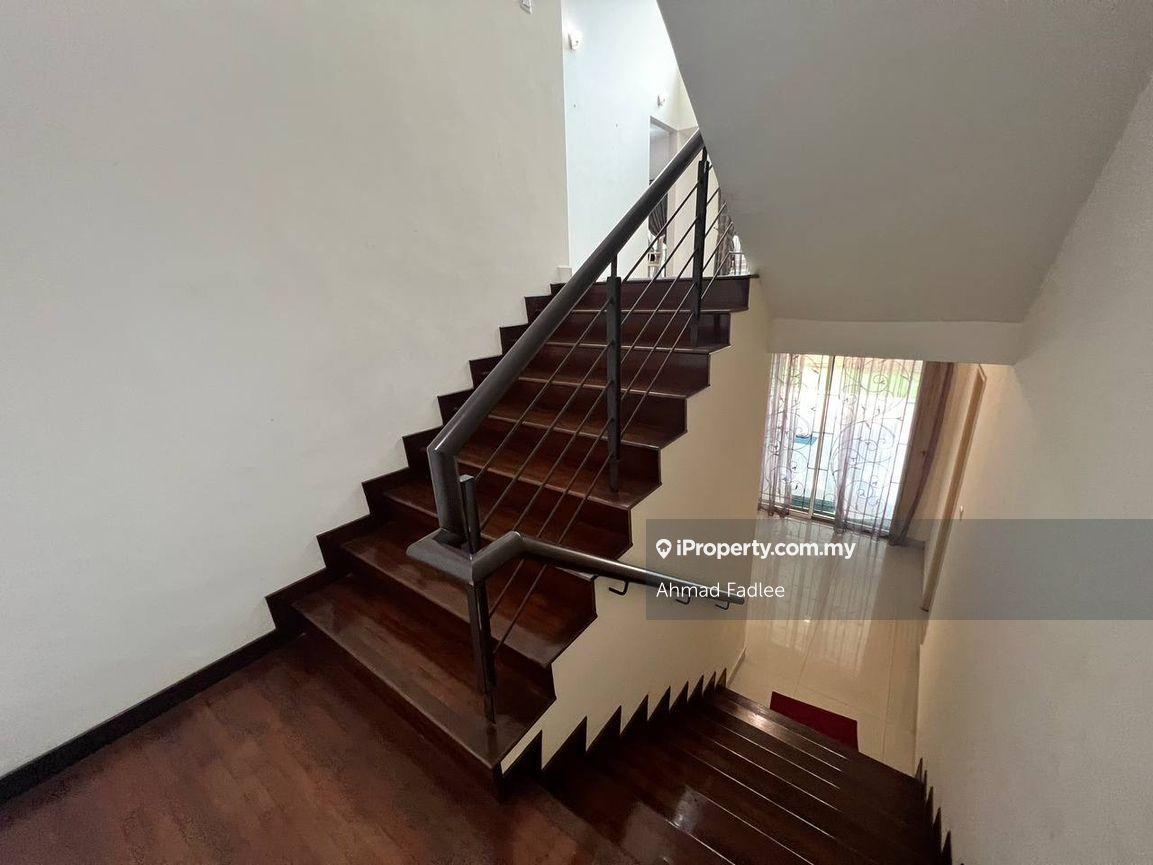 Banglo untuk Dijual di Kayangan Heights, Shah Alam oleh Ahmad Fadlee - iProperty.com.my