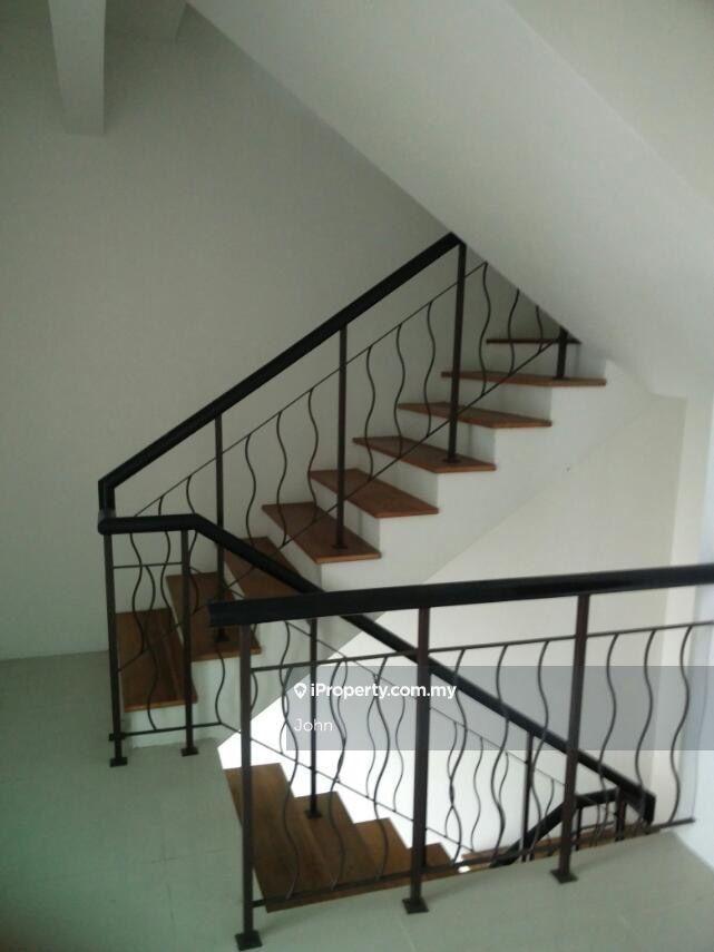 Banglo untuk Dijual di Batu Feringghi, Penang oleh John - iProperty.com.my