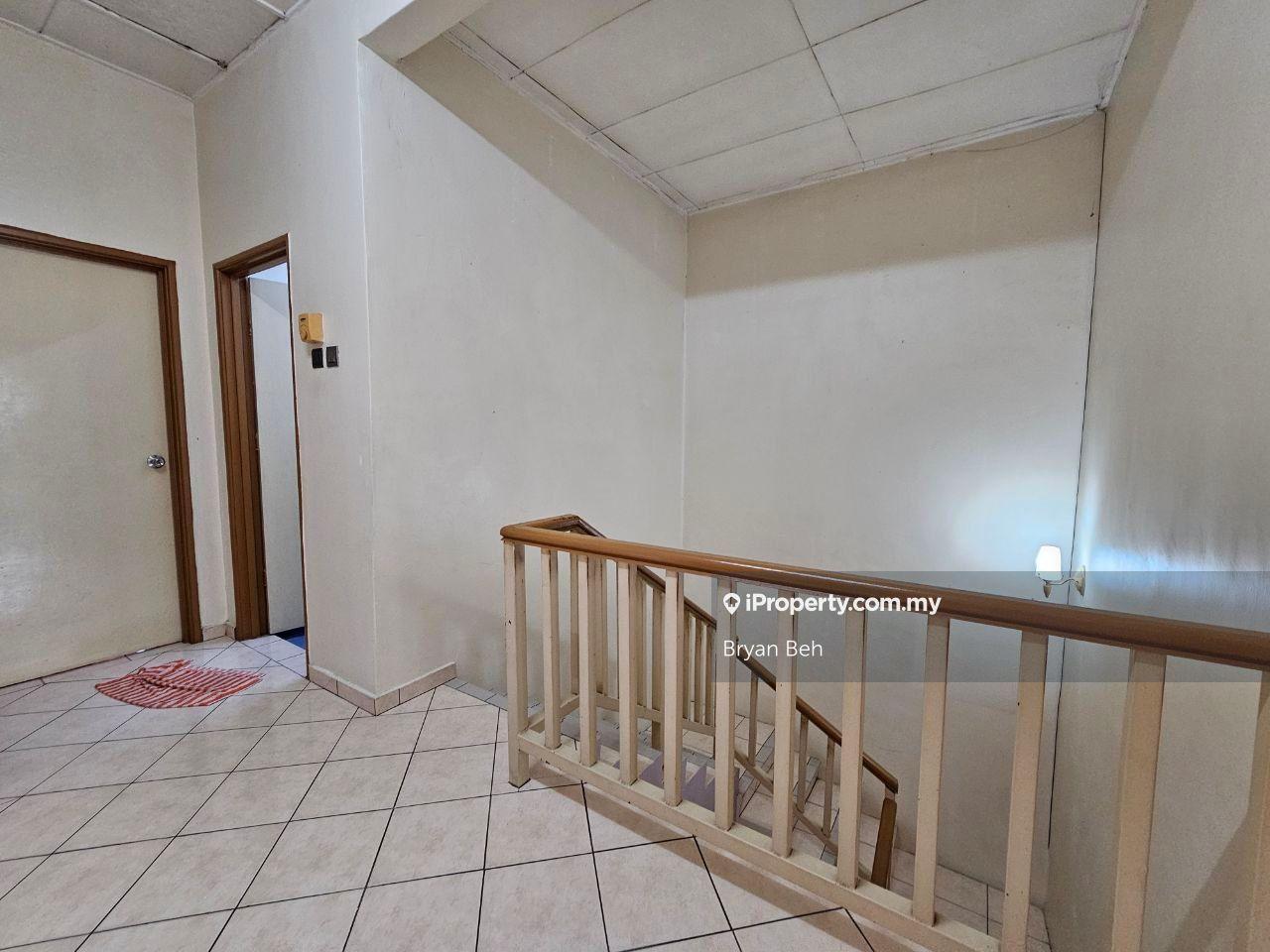 Rumah Berangkai 2 Tingkat untuk Dijual di Bandar Kinrara Seksyen 5, Bandar Kinrara oleh Bryan Beh - iProperty.com.my