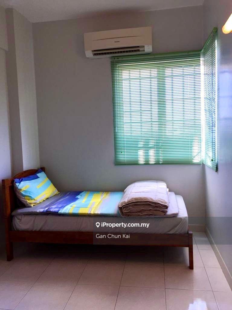 Condominium for Rent in Gold Coast Resort Condominium by Gan Chun Kai - iProperty.com.my