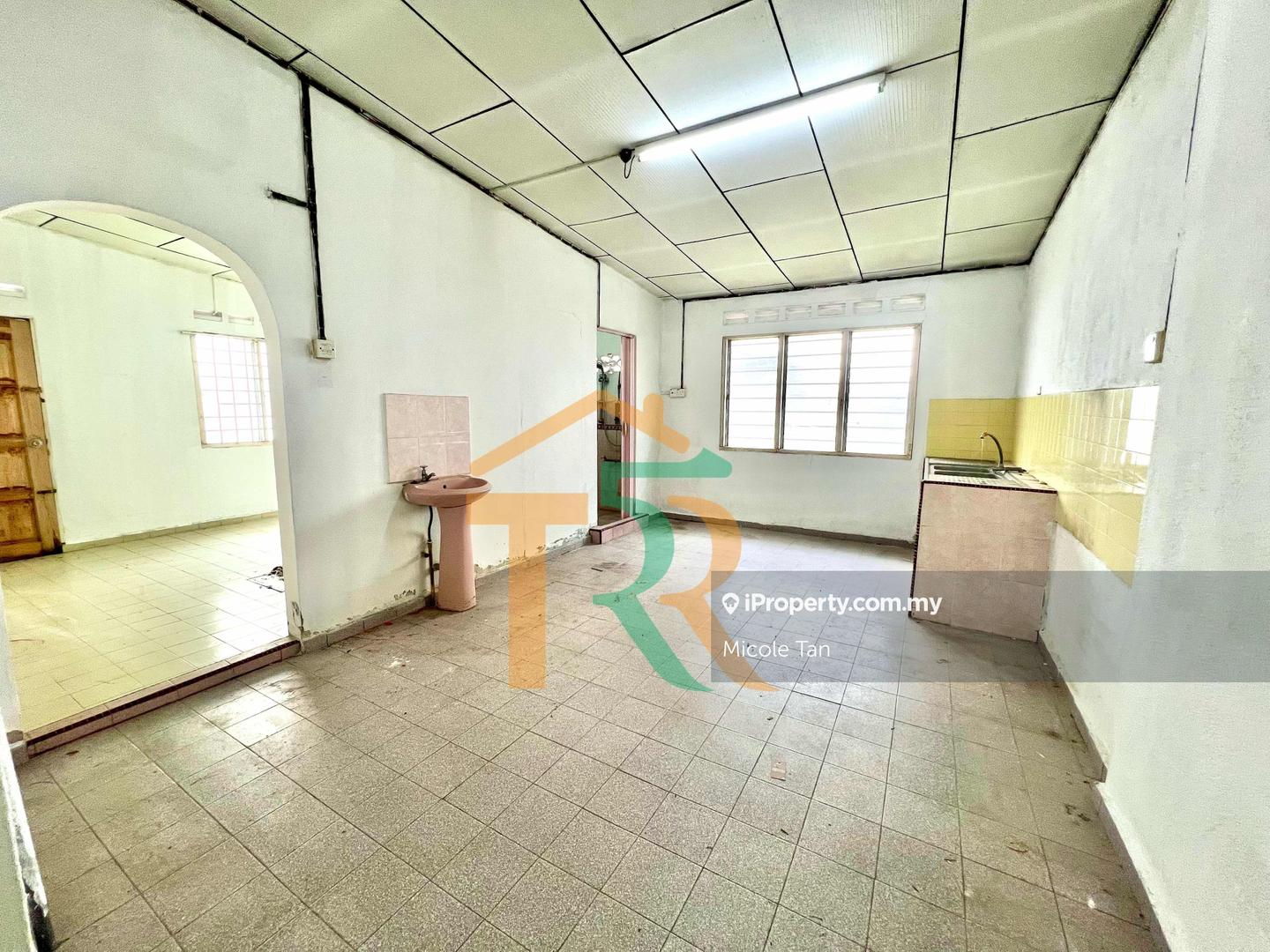 Rumah Berkembar untuk Dijual di Bakariah / Jln Salleh, Muar oleh Micole Tan - iProperty.com.my