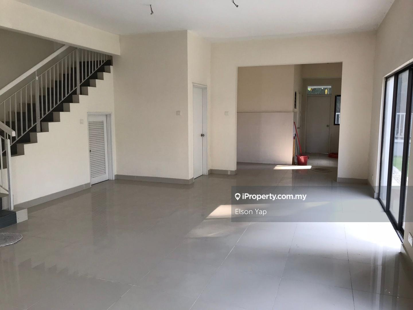 Rumah Berangkai 2 Tingkat untuk Dijual di Sutera Damansara, Damansara Damai oleh Elson Yap - iProperty.com.my
