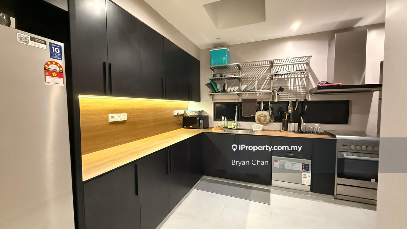 Rumah Berangkai 2 Tingkat untuk Dijual di Bandar Rimbayu, Teluk Panglima Garang, Tanjong Duabelas oleh Bryan Chan - iProperty.com.my