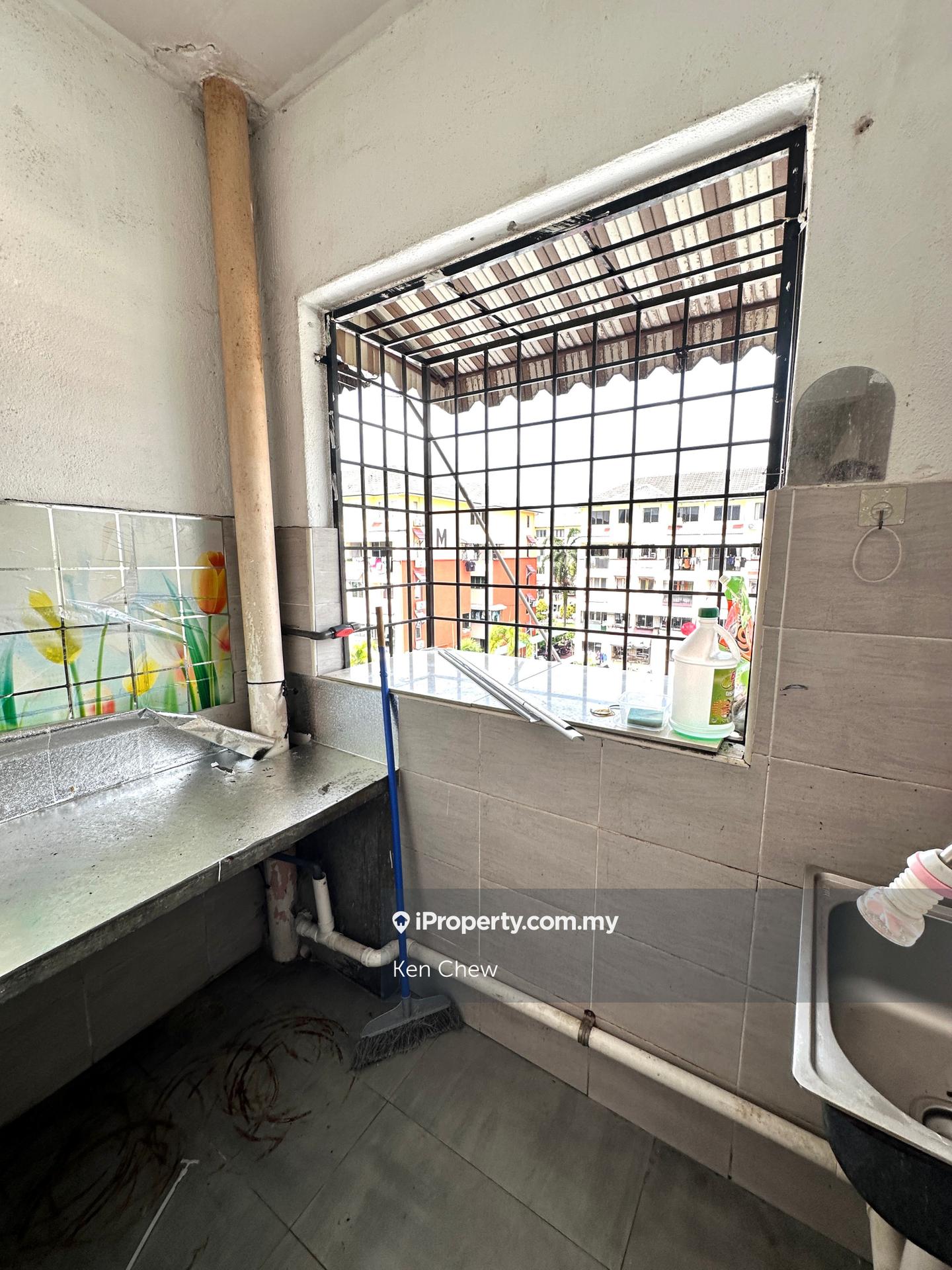 Apartment for Rent in Dahlia Apartment by Ken Chew - iProperty.com.my