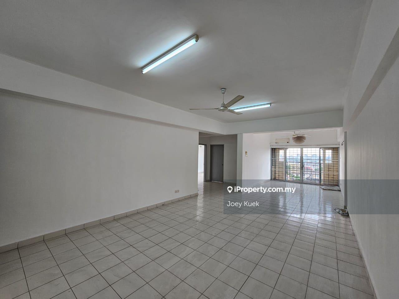 Condominium for Sale in La Vista Condominiums by Joey Kuek - iProperty.com.my