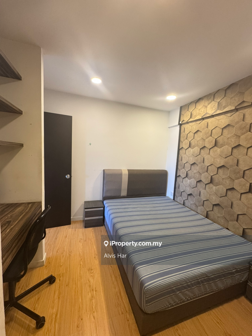 Service Residence for Rent in D'Latour by Alvis Har - iProperty.com.my