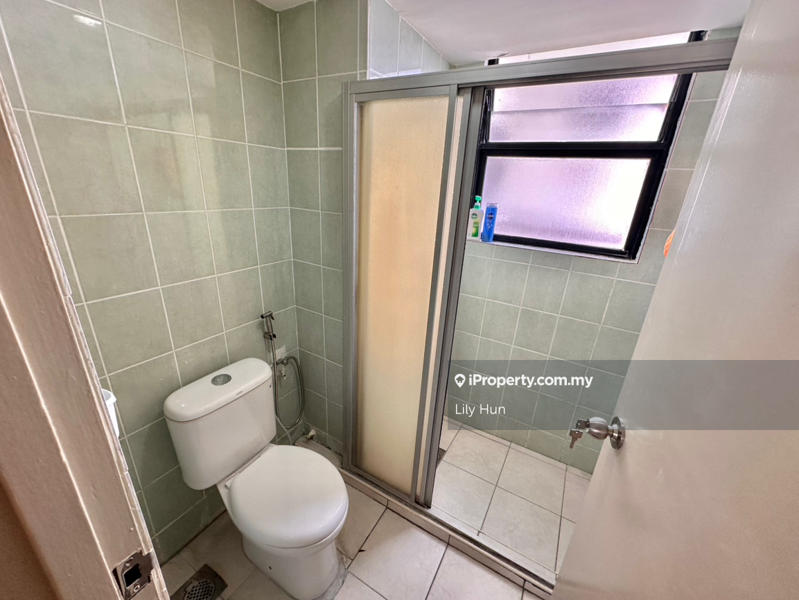 Kondominium untuk Dijual di Mont Kiara Pines oleh Lily Hun - iProperty.com.my