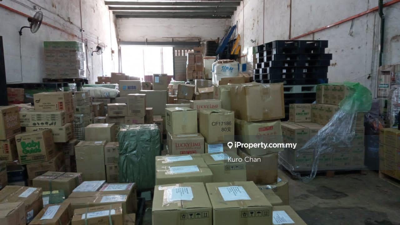 Kilang Teres untuk Dijual di Bukit Puchong, Puchong oleh Kuro Chan - iProperty.com.my