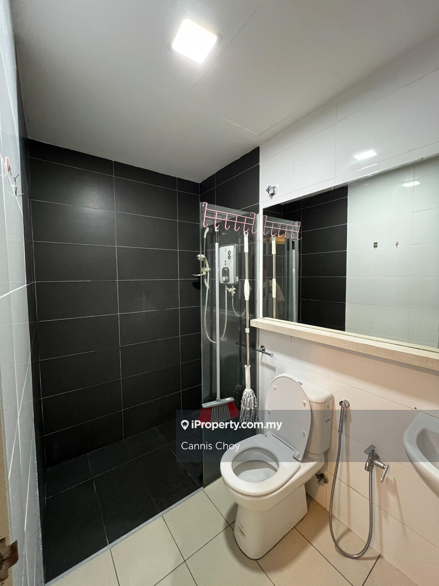 Service Residence for Sale in Utropolis Suites 2 by Cannis Choy - iProperty.com.my