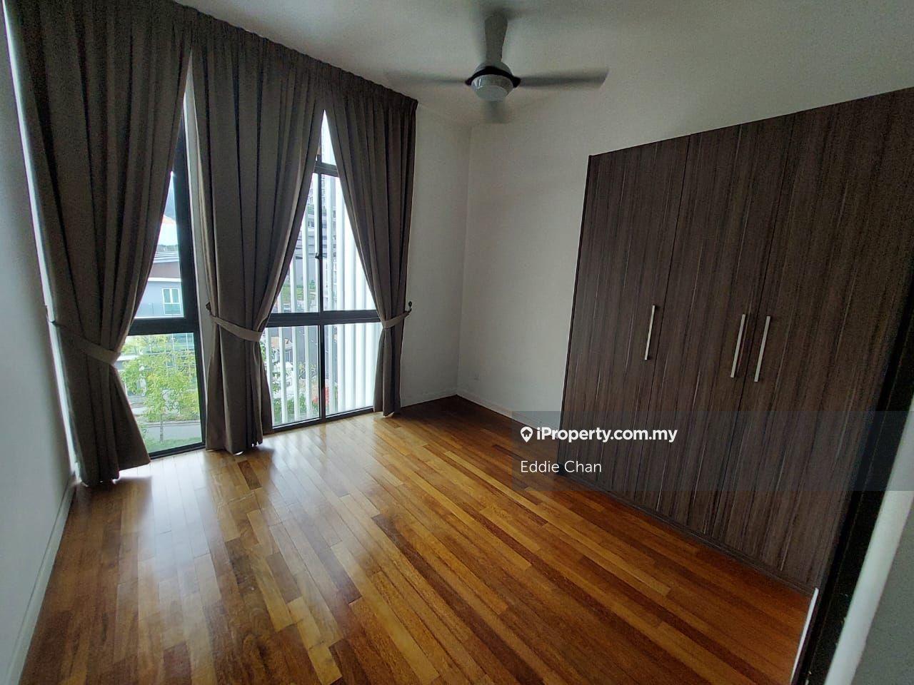 Rumah Berangkai 3 Tingkat untuk Dijual di 16 Quartz Courtyard Villa, Melawati oleh Eddie Chan - iProperty.com.my