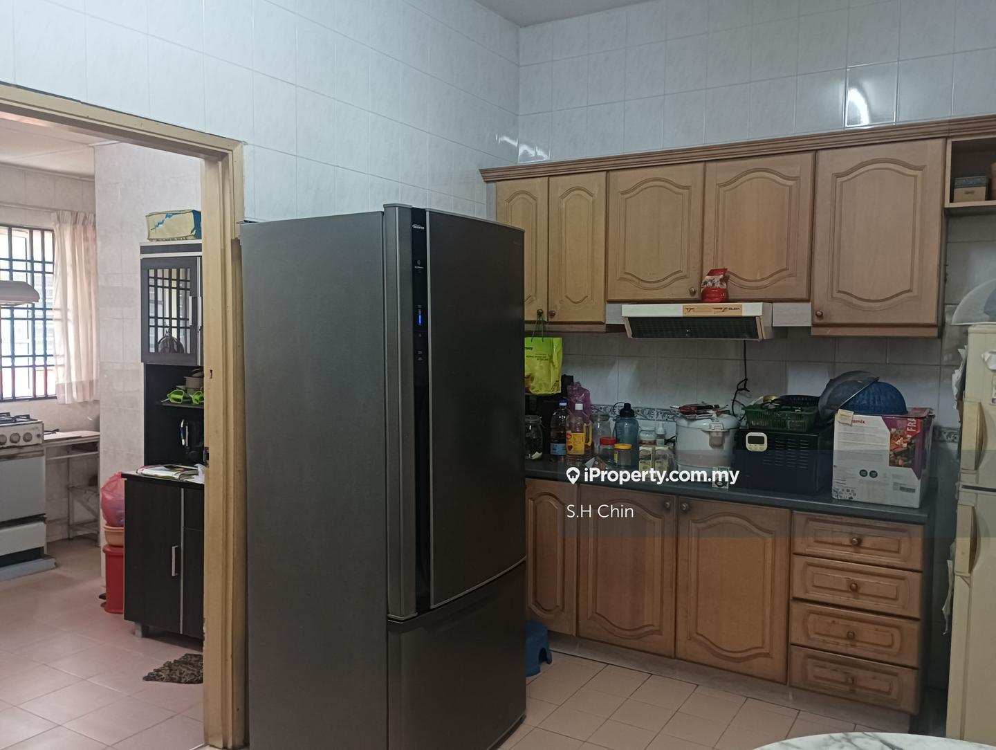 Rumah Berangkai 2 Tingkat untuk Dijual di Seksyen U8, Shah Alam oleh S.H Chin - iProperty.com.my