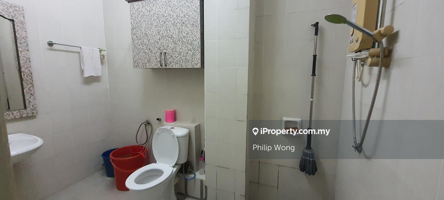 2.5-storey Terraced House for Sale in Taman Prima Tropika, Seri Kembangan by Philip Wong - iProperty.com.my