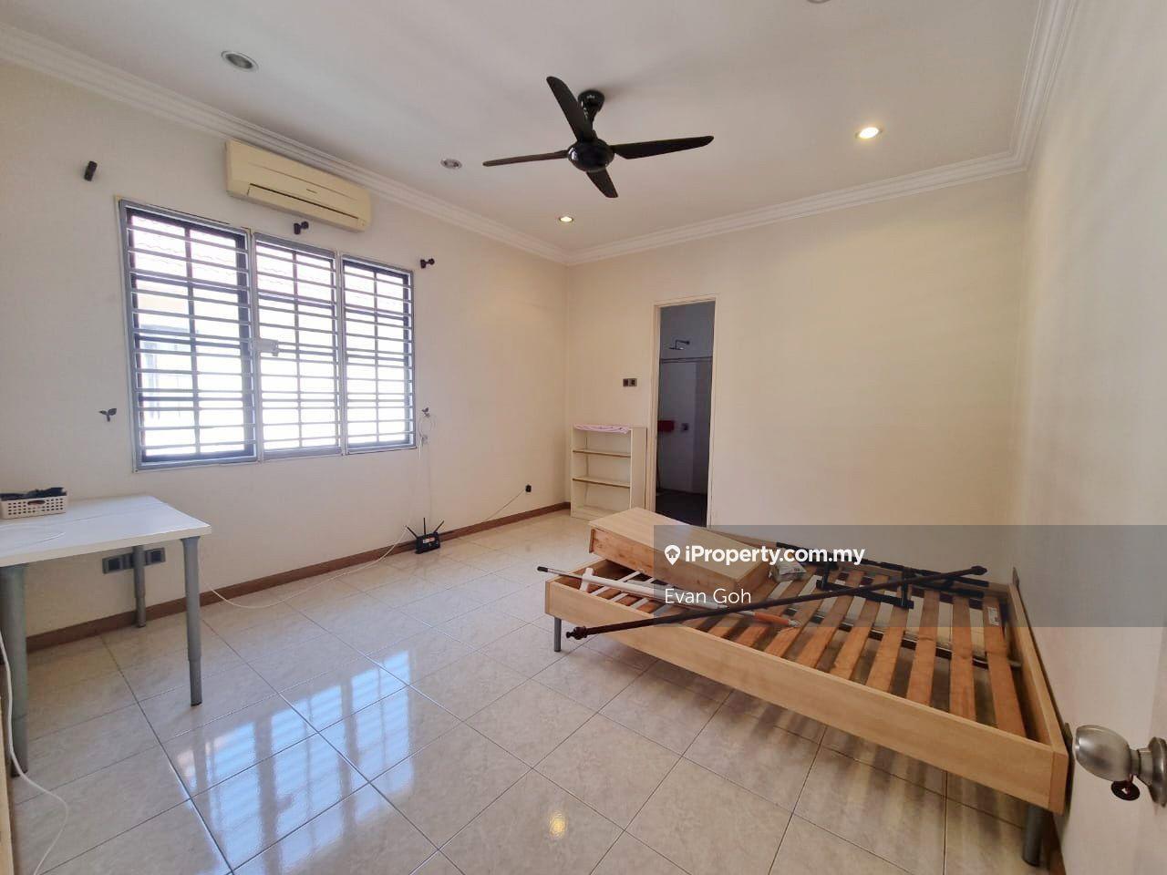 Rumah Berkembar untuk Dijual di Bandar Nusaputra, Puchong oleh Evan Goh - iProperty.com.my
