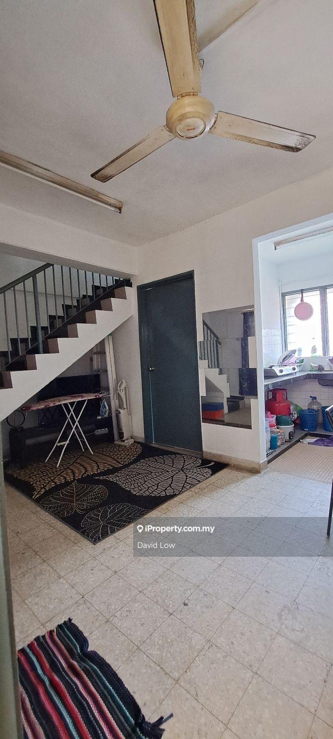 Rumah Pangsa untuk Dijual di Flat Pandan Jaya oleh David Low - iProperty.com.my