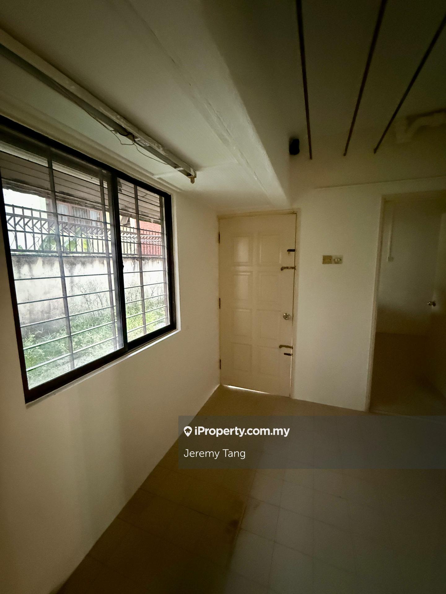 Banglo untuk Dijual di 2-storey Bungalow on Squarish Flat Land, Bangsar oleh Jeremy Tang - iProperty.com.my