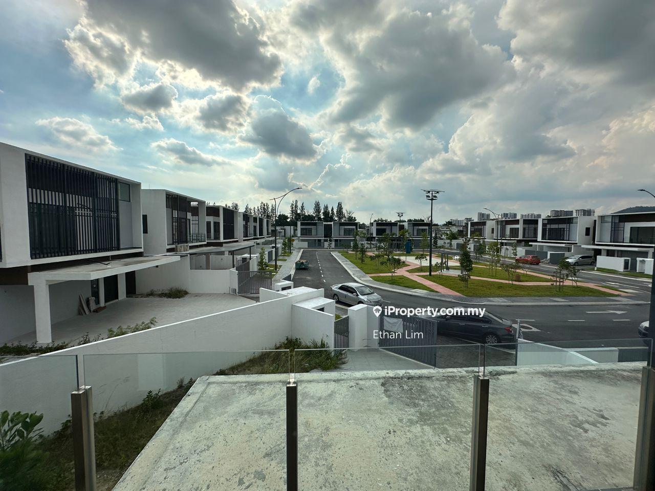 Rumah Berkembar untuk Dijual di TTDI Grove, Kajang oleh Ethan Lim - iProperty.com.my