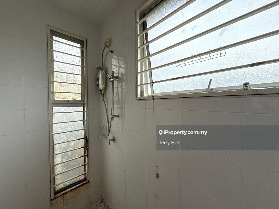 Rumah Berkembar untuk Dijual di Taman Anggun, Rawang oleh Terry Hoh - iProperty.com.my