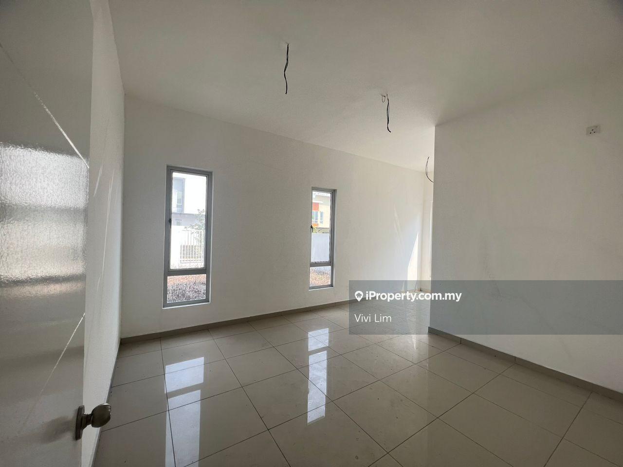 Rumah Berangkai 2 Tingkat untuk Dijual di fupn1, Kluang oleh Vivi Lim - iProperty.com.my