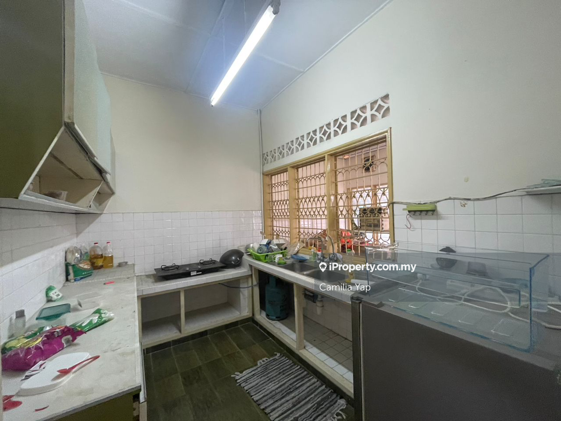 1-storey Terraced House for Sale in Taman Gembira, Jalan Klang Lama (Old Klang Road) by Camilia Yap - iProperty.com.my