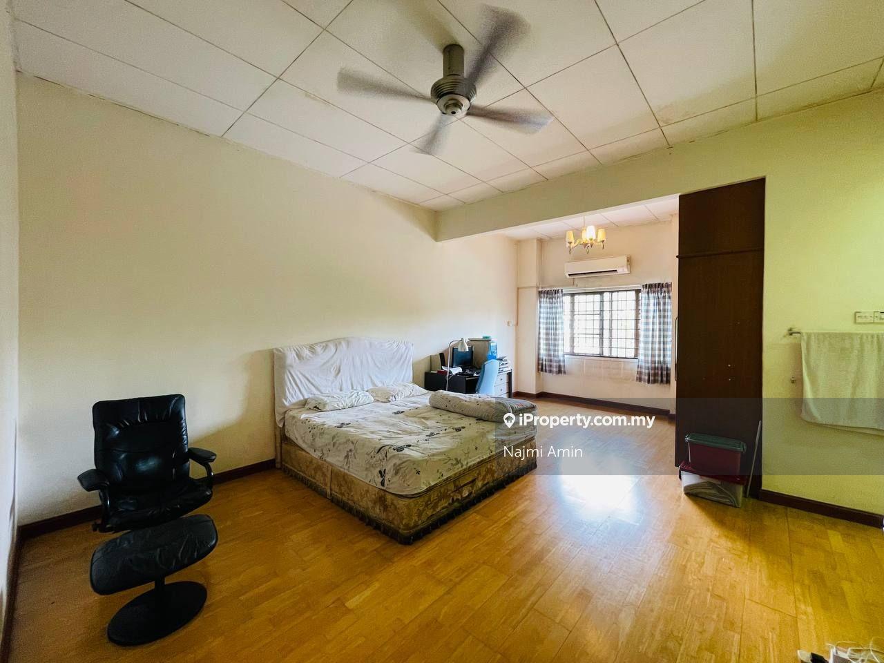 Terraced House for Sale in Bukit Jelutong, Shah Alam by Najmi Amin - iProperty.com.my