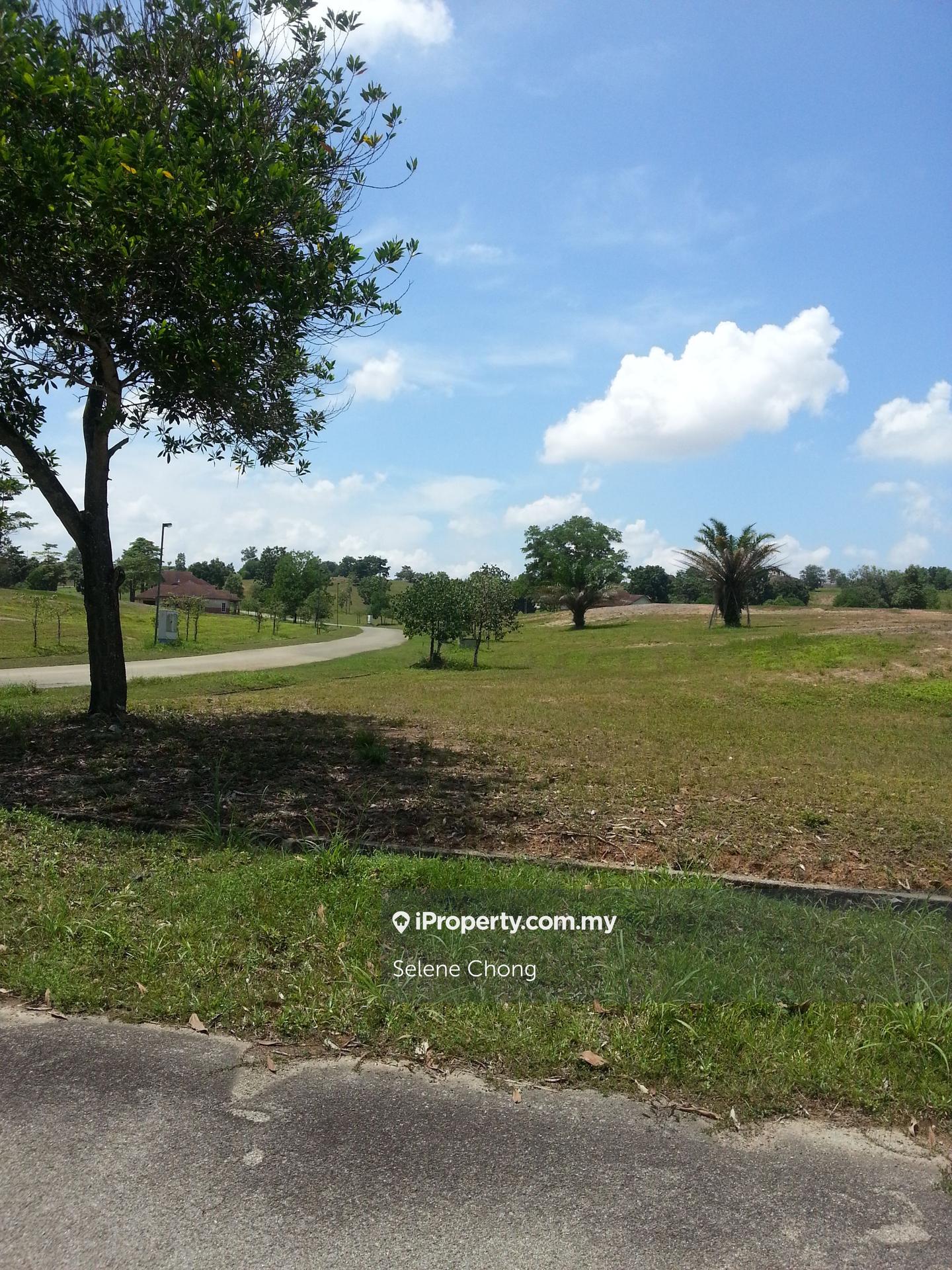 Banglo Tanah untuk Dijual di College Heights Garden Resort, Setul oleh Selene Chong - iProperty.com.my