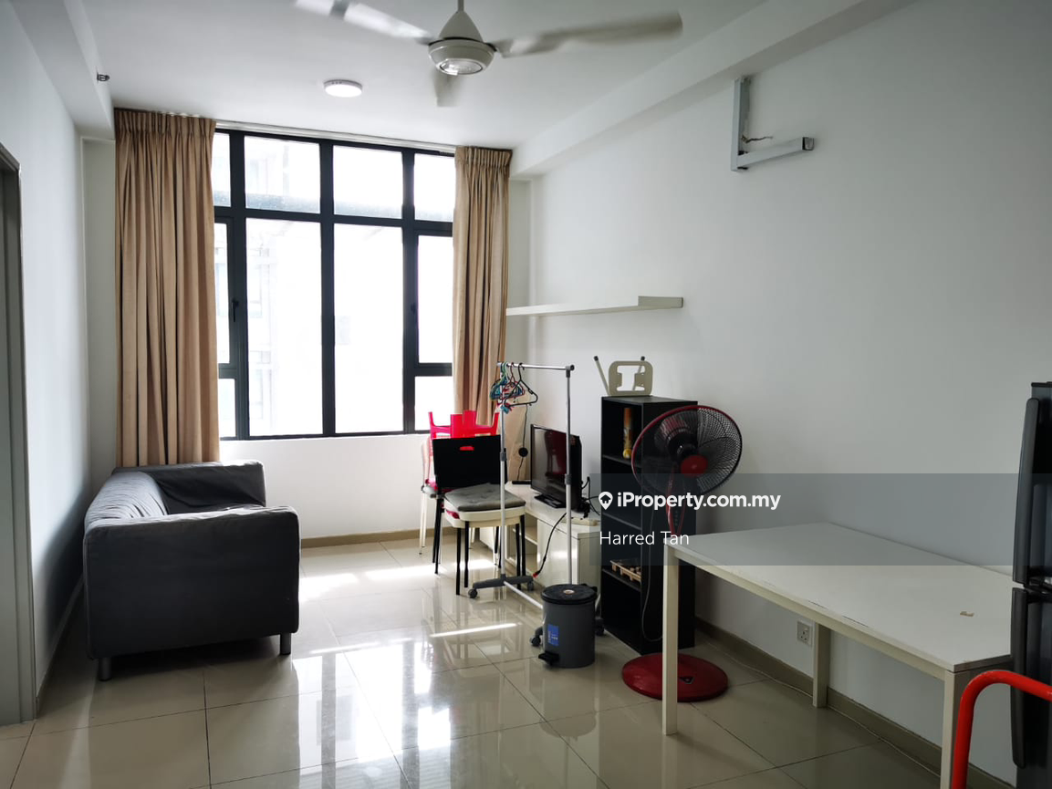 Service Residence for Rent in Centrestage Designer Suite by Harred Tan - iProperty.com.my