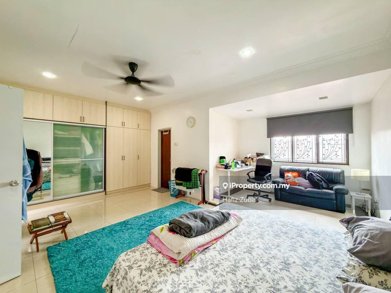 Rumah Berangkai 2.5 Tingkat untuk Dijual di Taman Dagang Permai, Ampang oleh Hafiz Zubir - iProperty.com.my