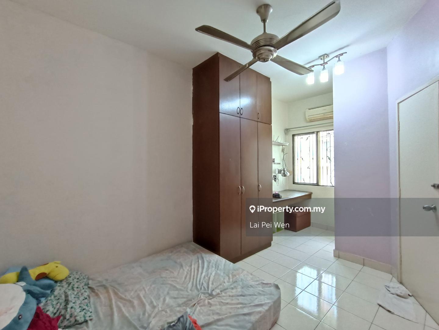 Rumah Berangkai 3 Tingkat untuk Dijual di Taman Megah, Taman Petaling, Kepong Baru, Kepong oleh Lai Pei Wen - iProperty.com.my