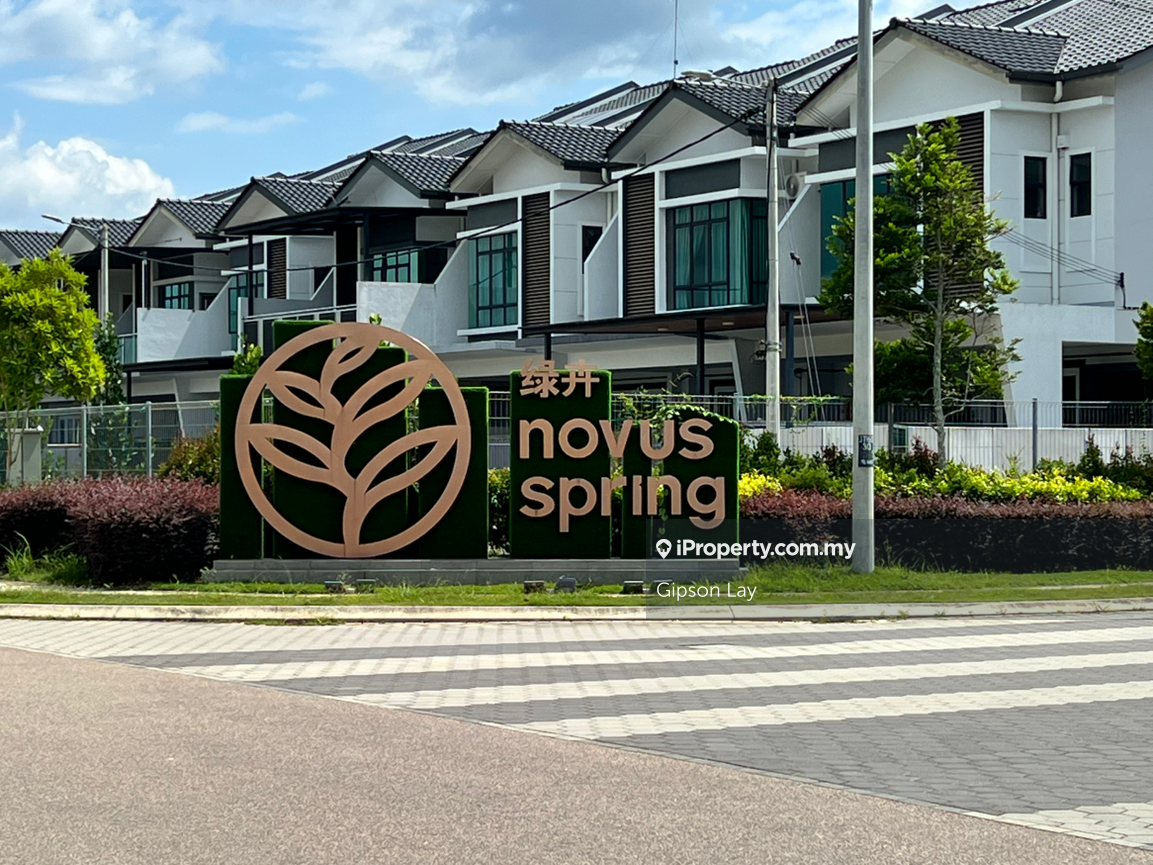 Rumah Berangkai 2 Tingkat untuk Dijual di Taman Tasik Indah, Kluang oleh Gipson Lay - iProperty.com.my