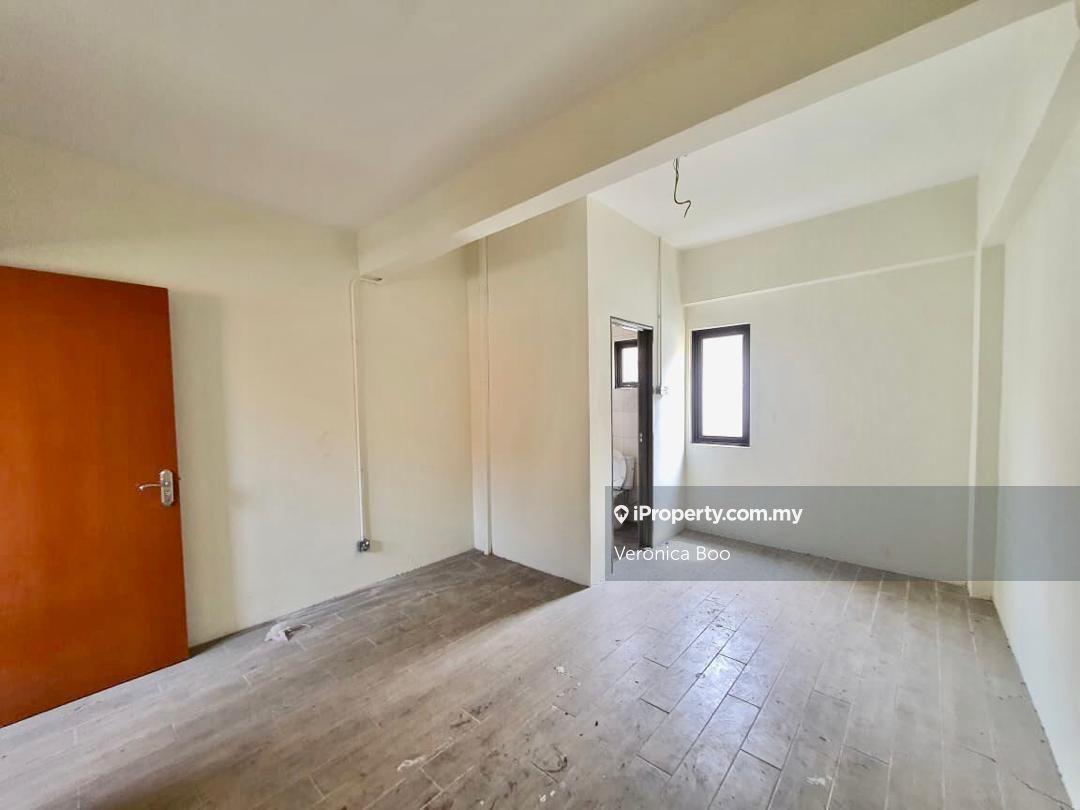 Kedai untuk Disewa di 3 Storey Adjoining Commercial Shoplot Georgetown, George Town oleh Veronica Boo - iProperty.com.my