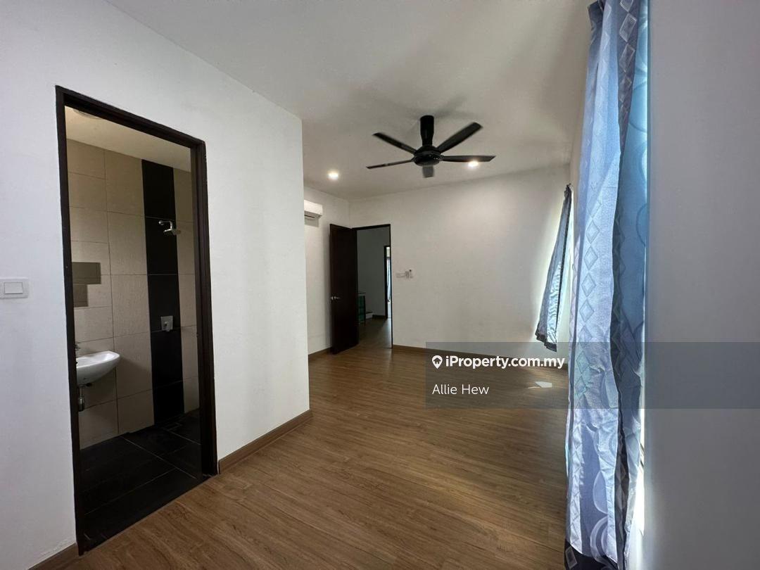 Semi-Detached House for Rent in 3 Storey Semi-D, Saujana Heights, Kajang by Allie Hew - iProperty.com.my