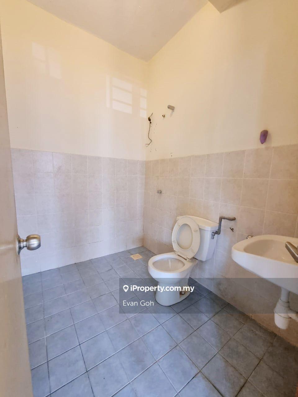 Rumah Berangkai 2 Tingkat untuk Dijual di Bandar Nusaputra, Puchong oleh Evan Goh - iProperty.com.my