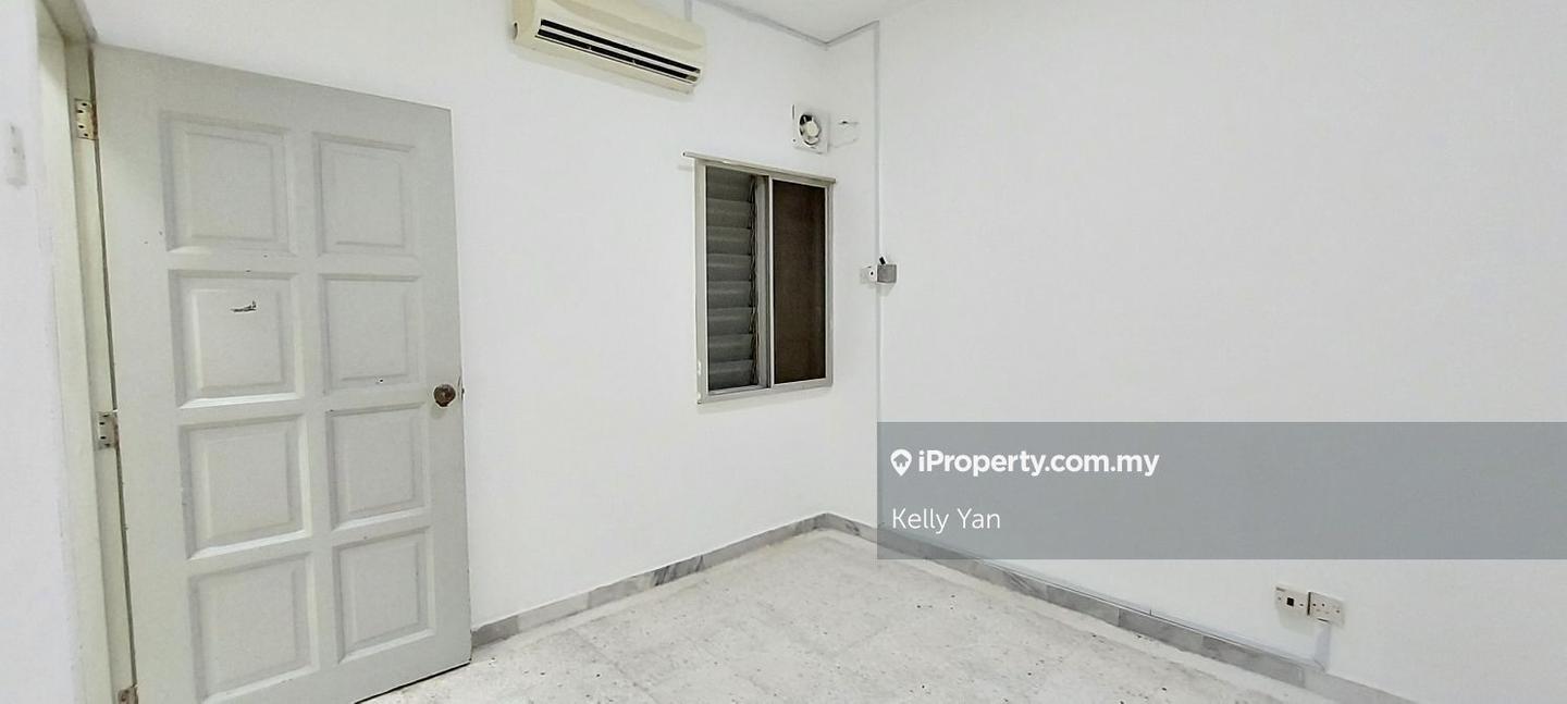 Townhouse for Sale in Pandan Indah, Ampang by Kelly Yan Kai Lit - iProperty.com.my