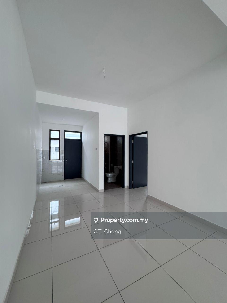 Rumah Berangkai 2 Tingkat untuk Dijual di Taman Dato Onn, Johor Bahru oleh C.T. Chong - iProperty.com.my