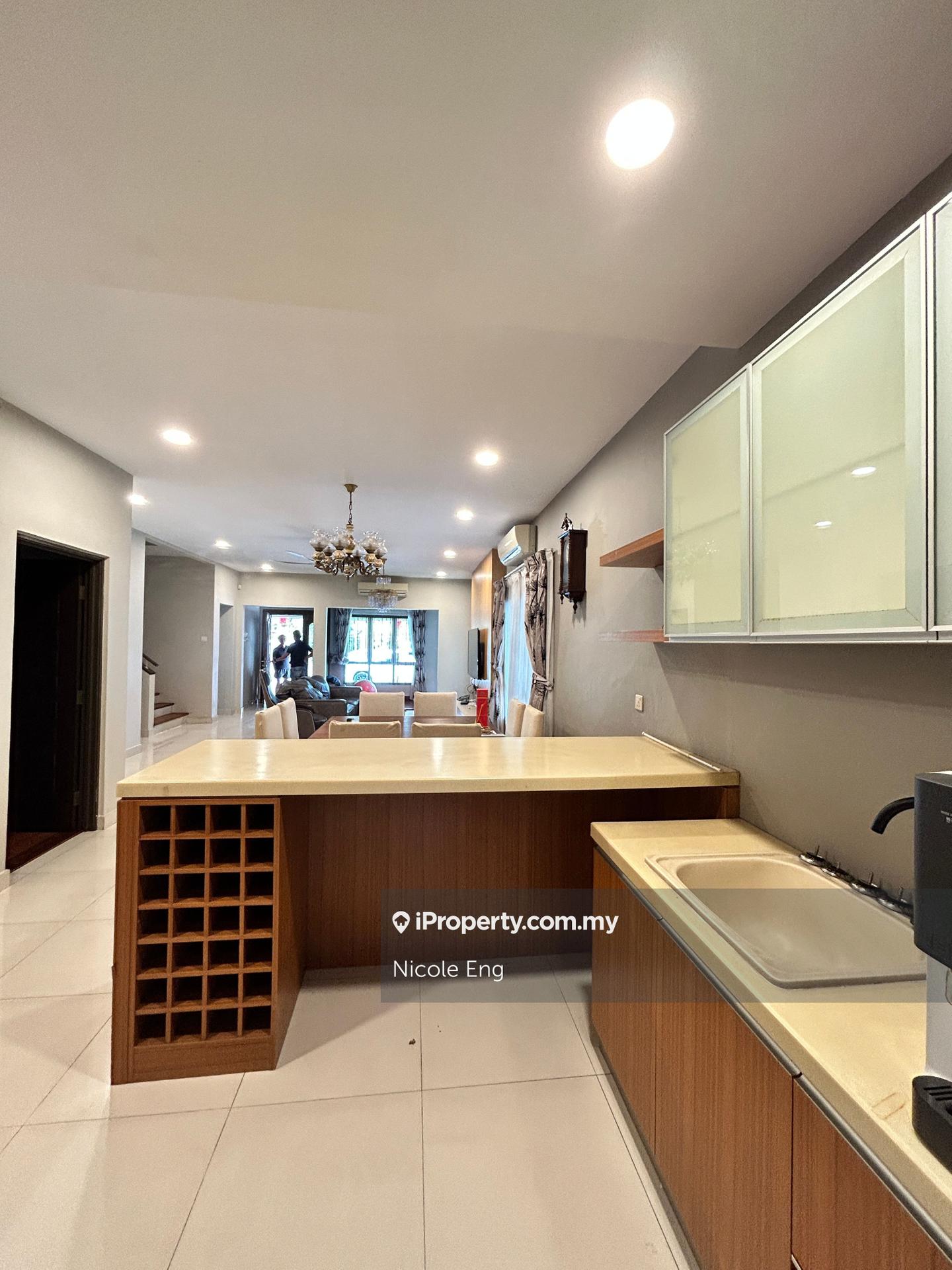 Rumah Berangkai 2 Tingkat untuk Disewa di Kota Kemuning, Shah Alam oleh Nicole Eng - iProperty.com.my