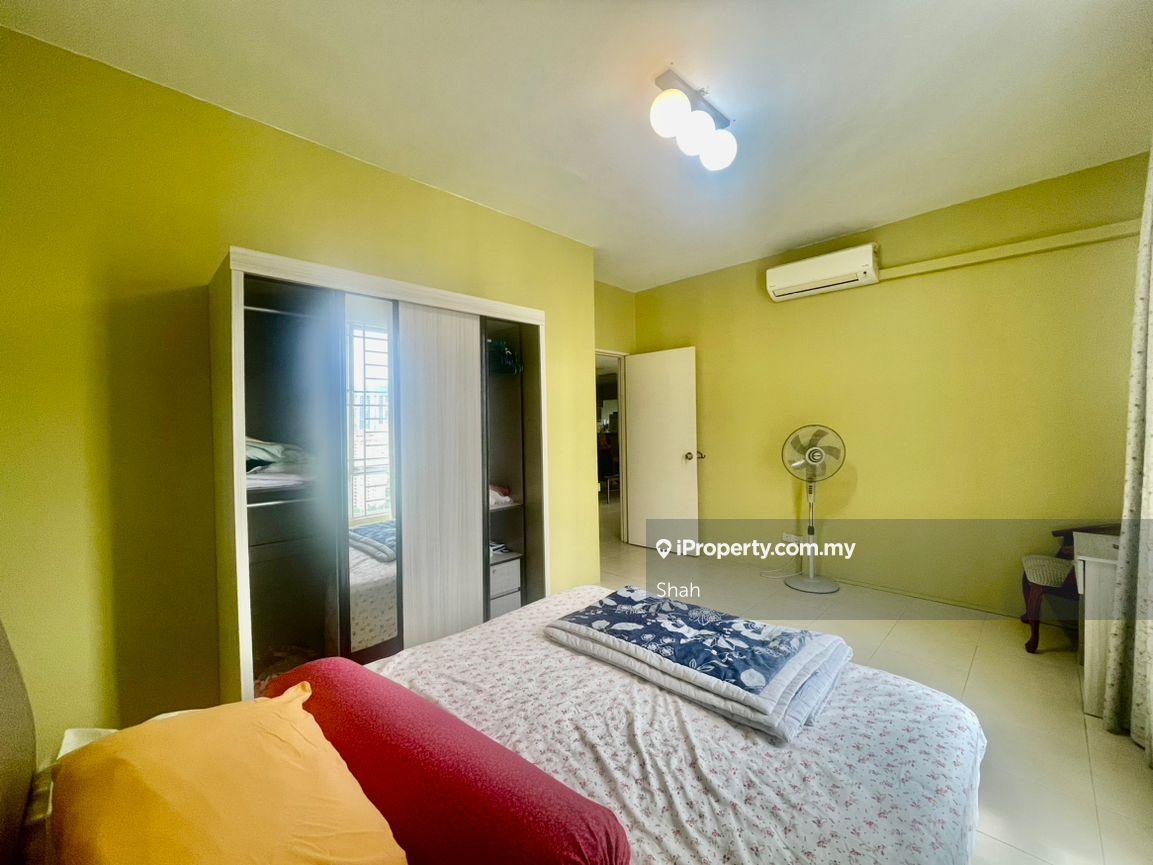 Condominium for Sale in Platinum Lake PV 12 by Shah - iProperty.com.my