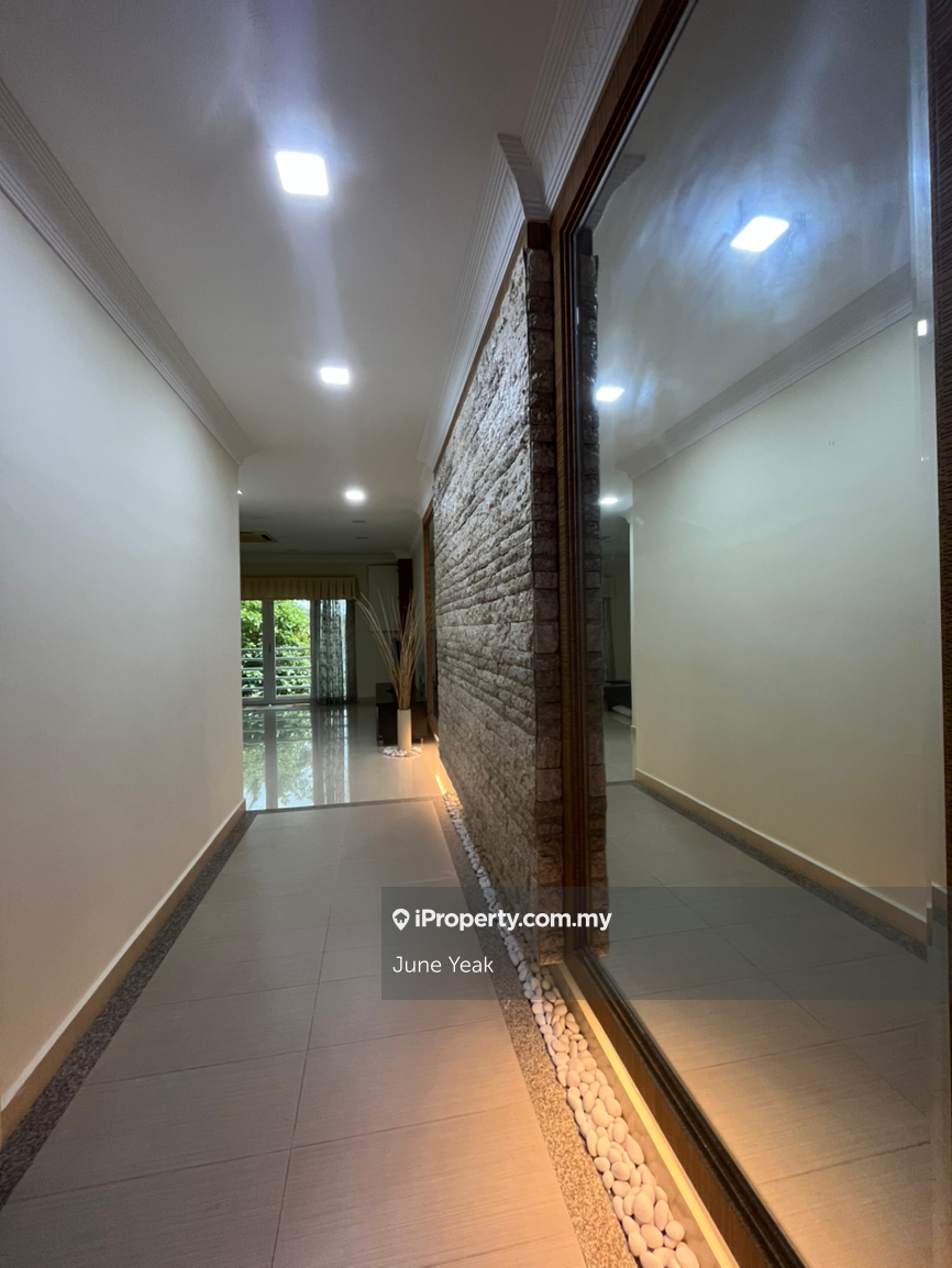 Bungalow House for Sale in Taman Villa Heights, Kajang by June Yeak - iProperty.com.my