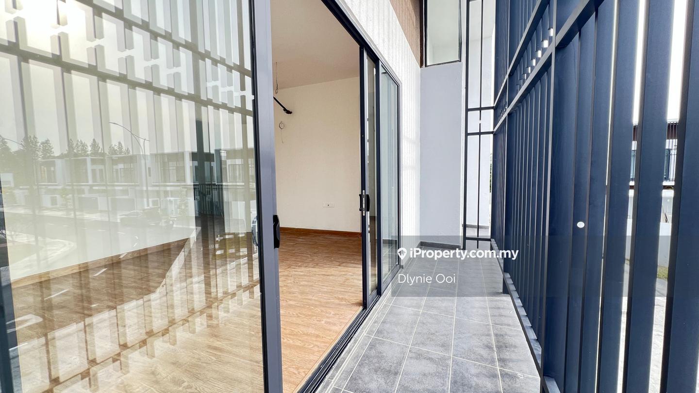 Rumah Berkembar untuk Dijual di TTDI Grove, Kajang oleh Dlynie Ooi - iProperty.com.my
