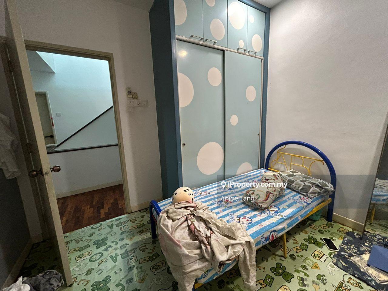 2.5-storey Terraced House for Sale in 2.5 storey Corner with land Canal Gardens, Shah Alam by Anjoe Tang - iProperty.com.my